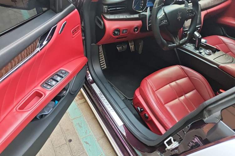 Used Maserati President 2019 3.0T Luxury Edition China VI Standard Driver Seat