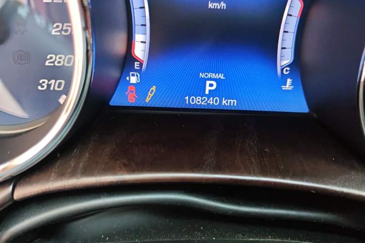 Used Maserati President 2019 3.0T Luxury Edition China VI Standard Odometer Close Up