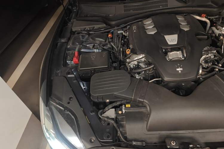 Used Maserati President 2020 3.0T Standard Edition Engine Bay Right