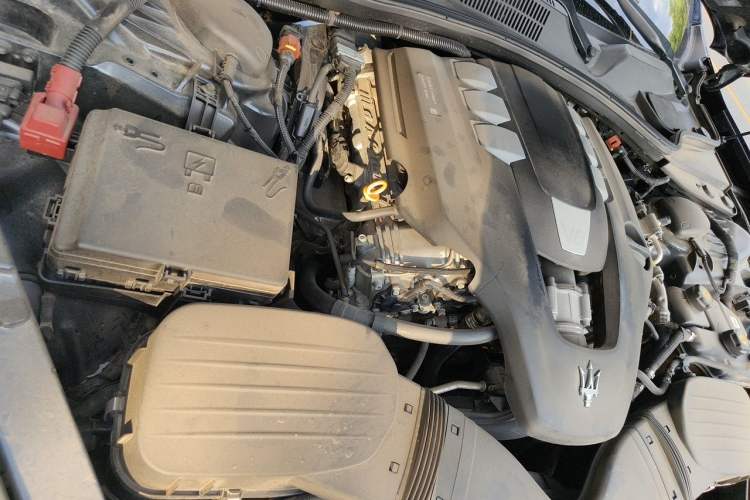 Used Maserati President 2020 3.0T Standard Edition Engine Bay Right
