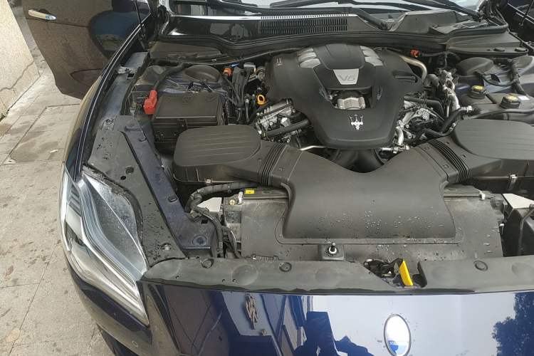 Used Maserati President 2020 3.0T Standard Edition Engine Bay Right