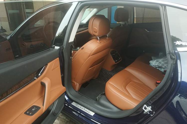 Used Maserati President 2020 3.0T Standard Edition Left Rear Seat