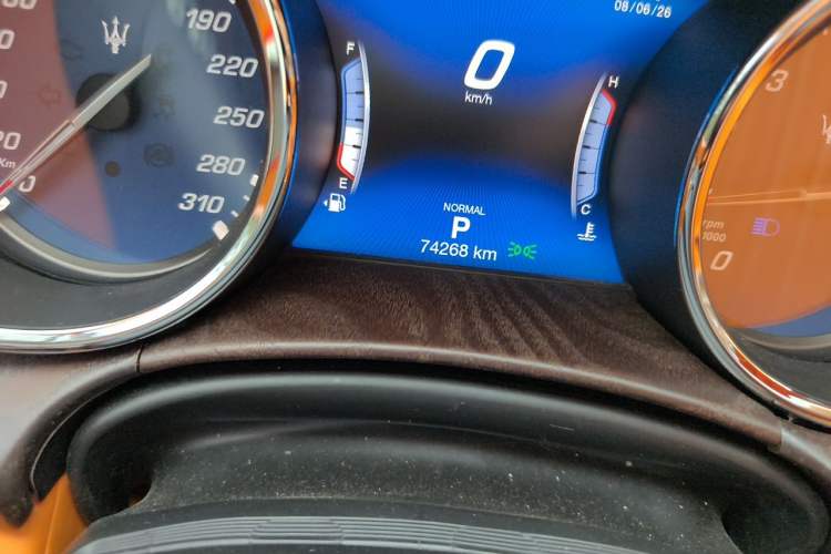 Used Maserati President 2020 3.0T Standard Edition Odometer Close Up
