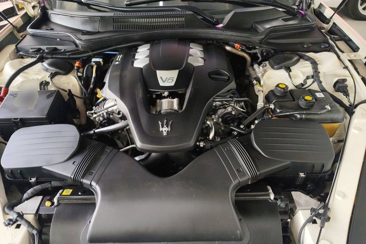 Used Maserati President 2021 3.0T Luxury Edition Engine Bay