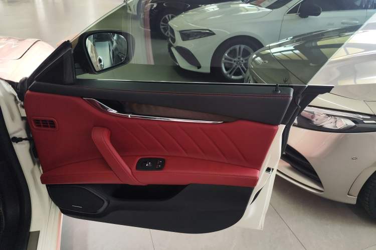 Used Maserati President 2021 3.0T Luxury Edition Interior 5