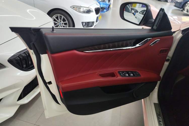 Used Maserati President 2021 3.0T Luxury Edition Interior 7
