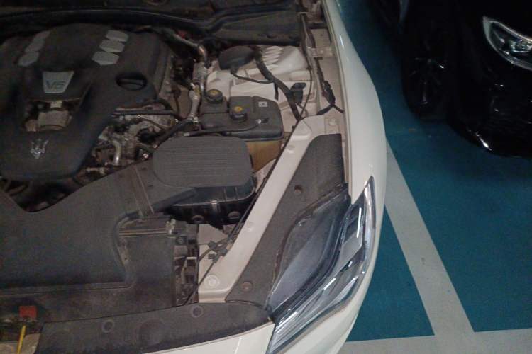 Used Maserati President 2021 3.0T Standard Edition Engine Bay Left