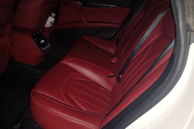 Used Maserati President 2021 3.0T Standard Edition Left Rear Seat