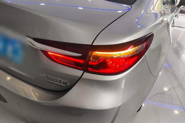 Used Mazda Atenza 2020 2.0L Blue Sky Luxury Edition Exterior 6