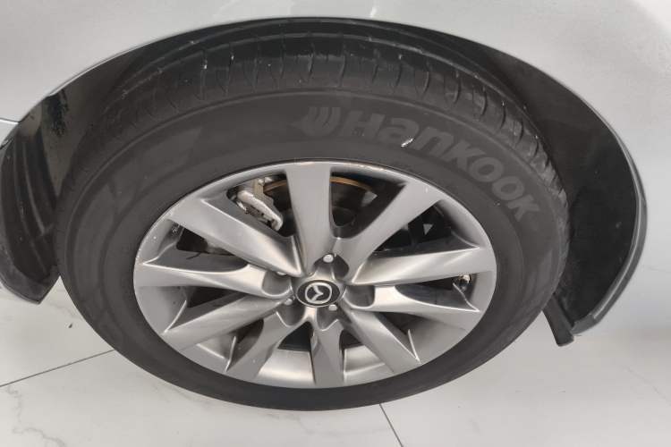 Used Mazda Atenza 2020 2.0L Blue Sky Luxury Edition Exterior 8