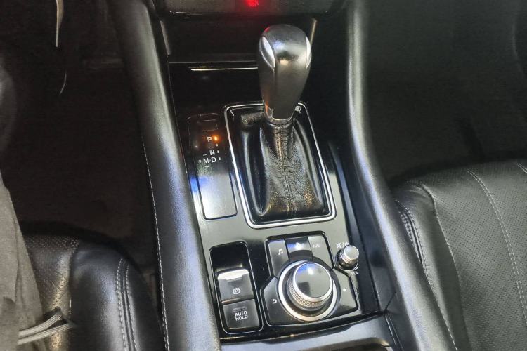 Used Mazda Atenza 2020 2.0L Blue Sky Luxury Edition Gear Lever