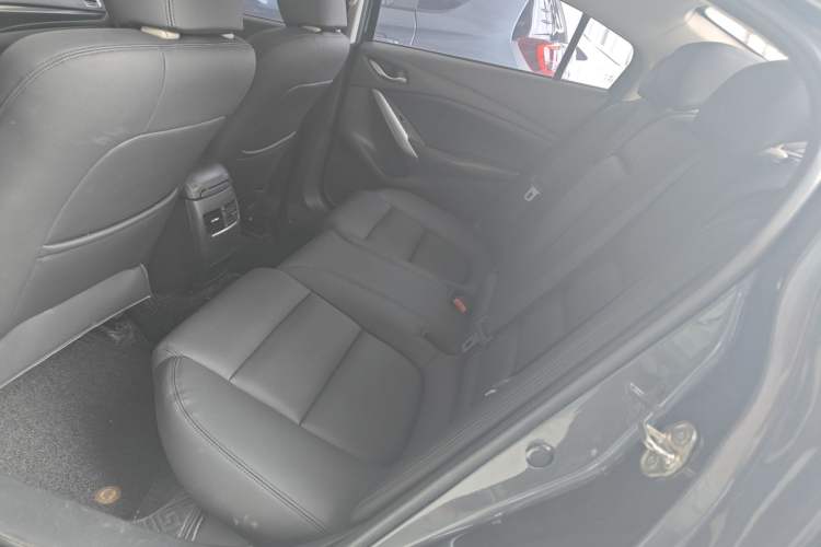 Used Mazda Atenza 2015 2.0L Blue Sky Fashion Edition Interior 1
