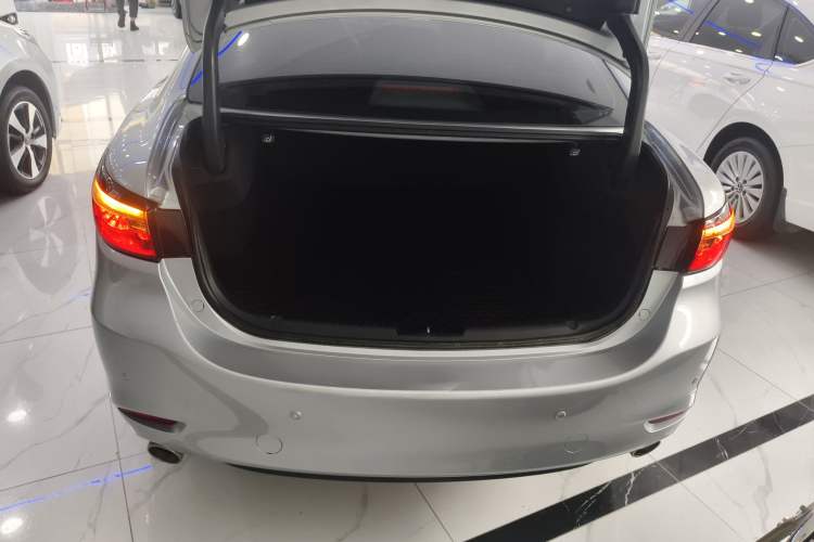 Used Mazda Atenza 2020 2.0L Blue Sky Luxury Edition Trunk