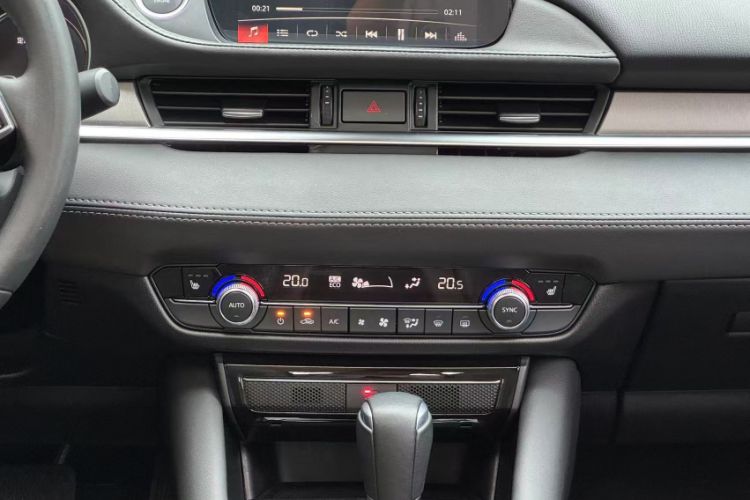 Used Mazda Atenza 2020 2.5L Skyline Sport Edition Interior 3