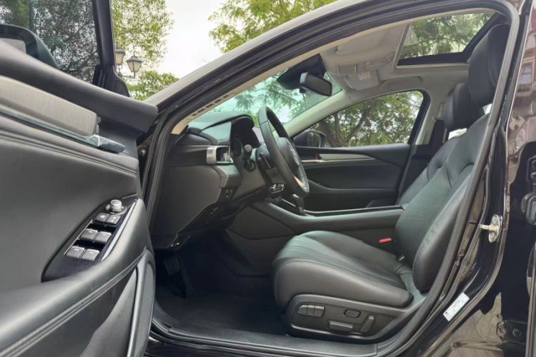 Used Mazda Atenza 2020 2.5L Skyline Sport Edition Interior 6