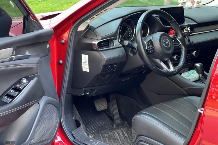 Used Mazda Atenza 2020 2.5L Skyline Sport Edition Interior 2