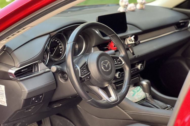 Used Mazda Atenza 2020 2.5L Skyline Sport Edition Interior 3