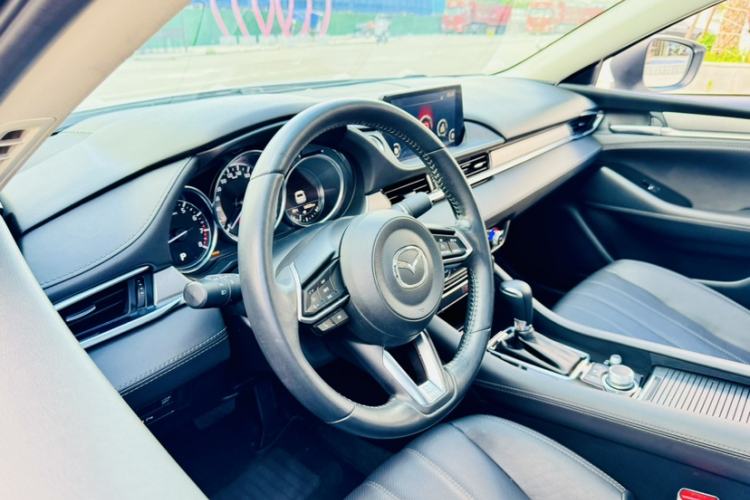 Used Mazda Atenza 2021 2.0L Blue Sky Luxury Edition Interior 7