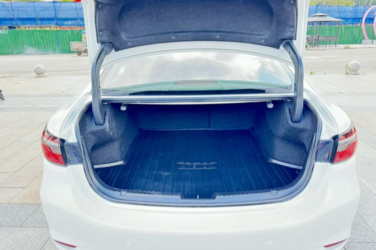 Used Mazda Atenza 2021 2.0L Blue Sky Luxury Edition Trunk