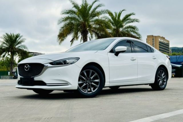 Used Mazda Atenza 2021 2.0L Blue Sky Luxury Edition