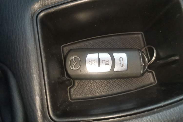 Used Mazda Atenza 2013 2.0L Standard Version Interior 1