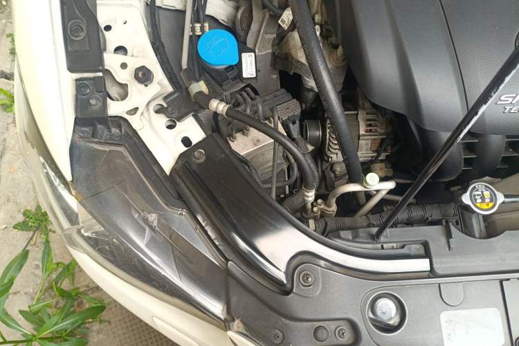 Used Mazda Atenza 2013 2.0L Standard Version Engine Bay Right