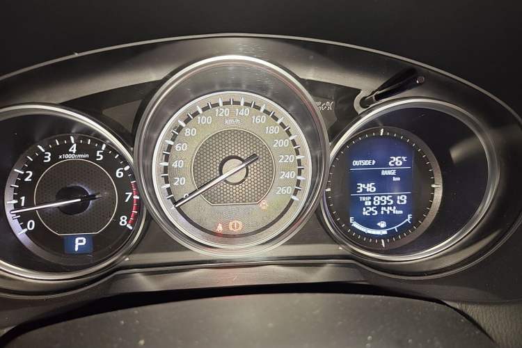 Used Mazda Atenza 2013 2.0L Standard Version Odometer Close Up