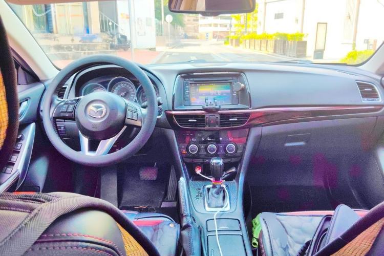 Used Mazda Atenza 2014 2.0L Blue Sky Luxury Edition Center Console
