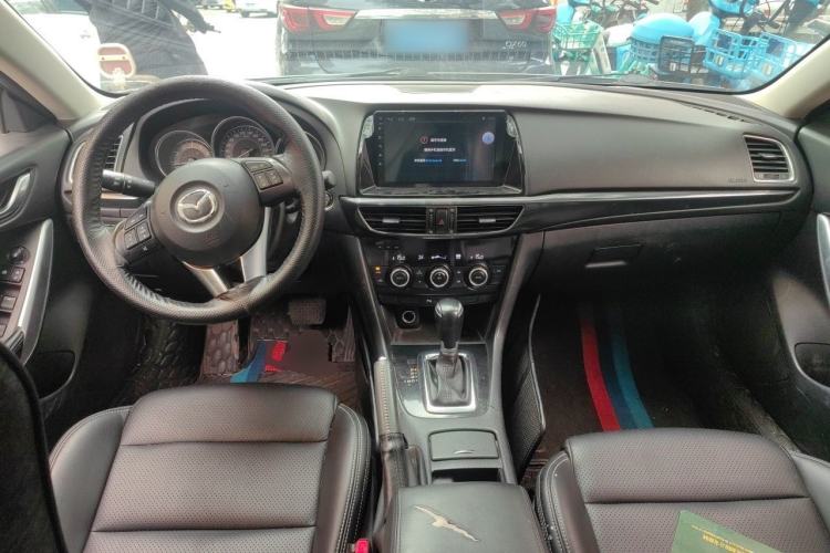 Used Mazda Atenza 2014 2.0L Blue Sky Fashion Edition Center Console