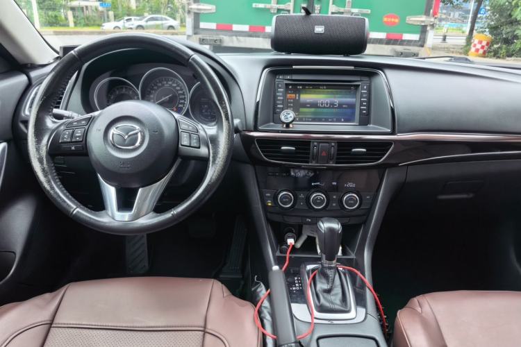 Used Mazda Atenza 2014 2.0L Blue Sky Luxury Edition Center Console