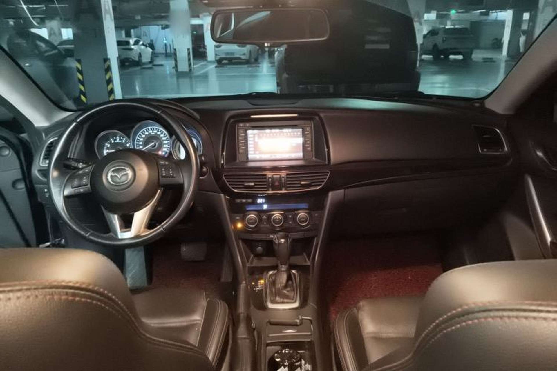 Used Mazda Atenza 2014 2.0L Blue Sky Luxury Edition Center Console