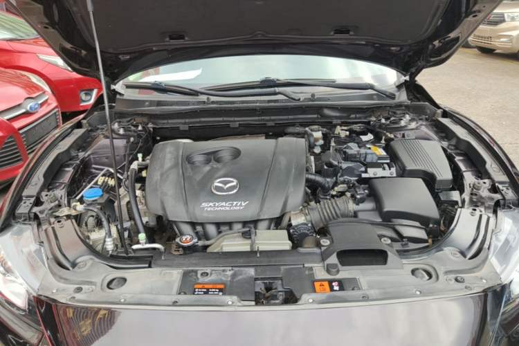 Used Mazda Atenza 2014 2.0L Blue Sky Fashion Edition Engine Bay