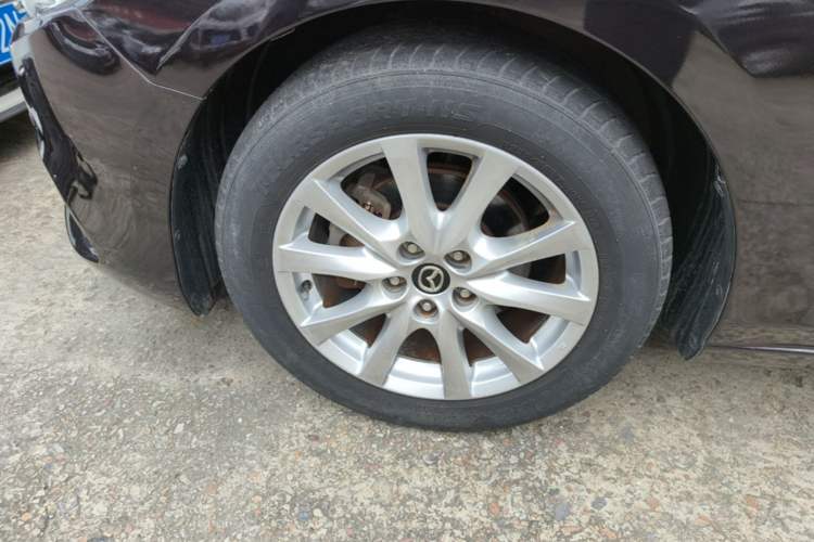 Used Mazda Atenza 2014 2.0L Blue Sky Fashion Edition Left Front Wheel Hub
