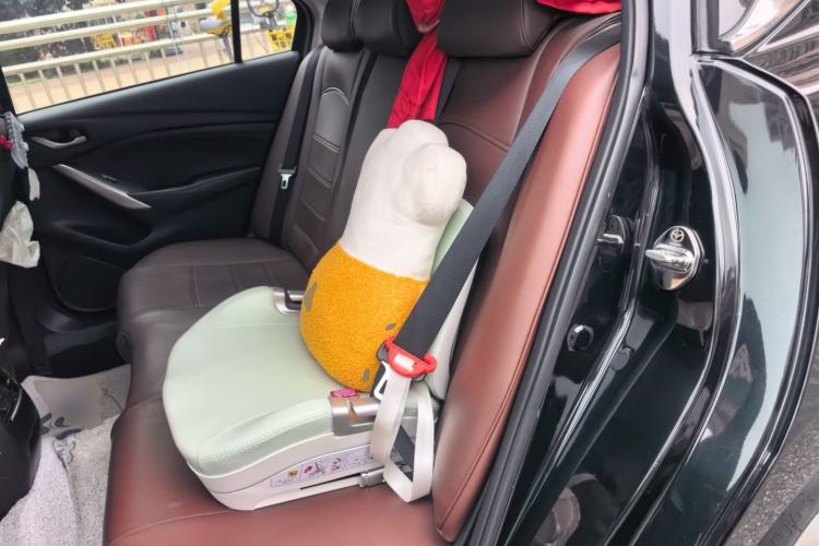 Used Mazda Atenza 2014 2.0L Blue Sky Luxury Edition Left Rear Seat