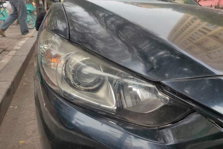 Used Mazda Atenza 2014 2.0L Blue Sky Fashion Edition Right Front Headlight