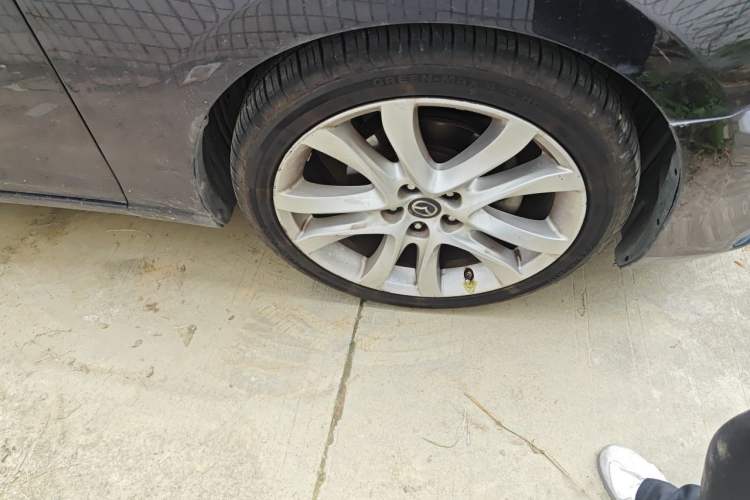 Used Mazda Atenza 2014 2.5L Blue Sky Prestige Edition Right Front Wheel Hub