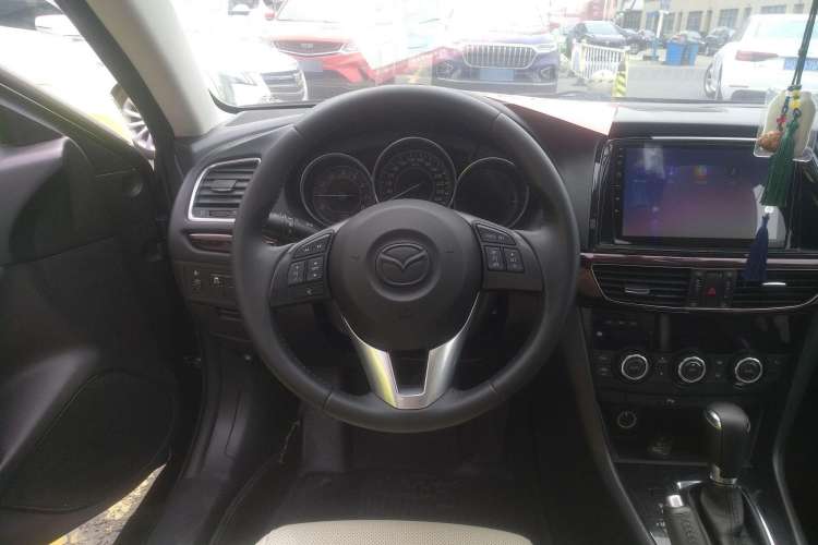 Used Mazda Atenza 2014 2.0L Blue Sky Luxury Edition Steering Wheel
