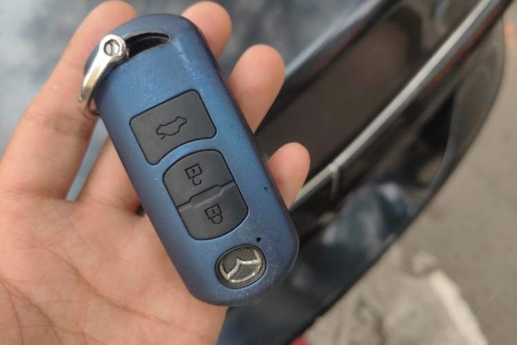 Used Mazda Atenza 2014 2.0L Blue Sky Fashion Edition Vehicle Key