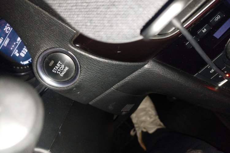 Used Mazda Atenza 2014 2.5L Blue Sky Prestige Edition Vehicle Key