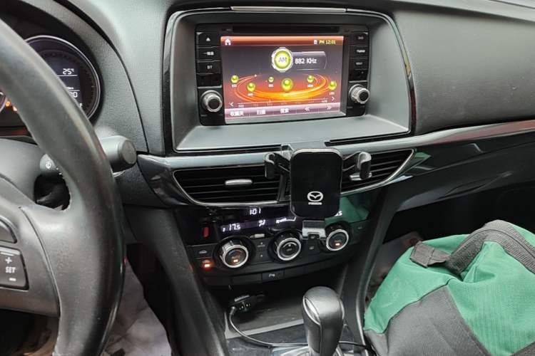 Used Mazda Atenza 2014 2.0L Blue Sky Fashion Edition Audio And AC Panel