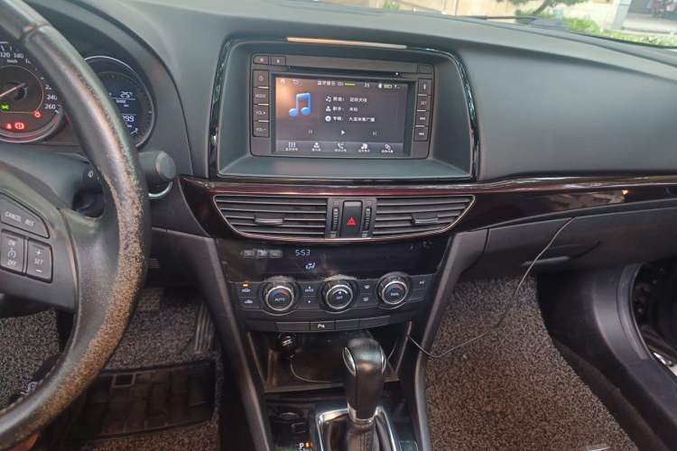 Used Mazda Atenza 2014 2.0L Blue Sky Luxury Edition Audio And AC Panel