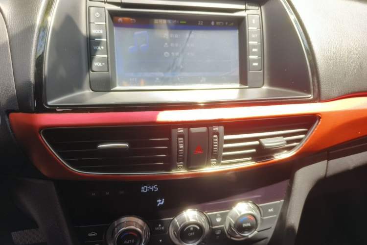Used Mazda Atenza 2014 2.5L Blue Sky Prestige Edition Audio And AC Panel