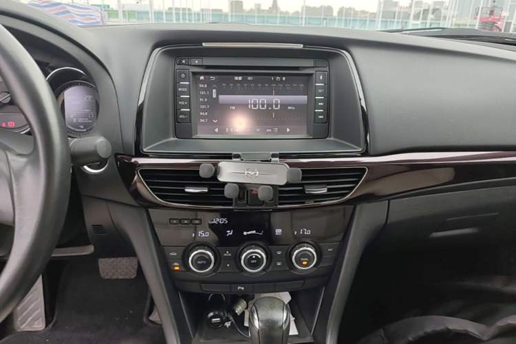 Used Mazda Atenza 2014 2.0L Blue Sky Luxury Edition Audio And AC Panel