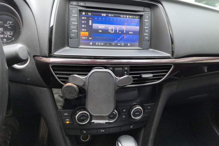 Used Mazda Atenza 2014 2.5L Blue Sky Prestige Edition Audio And AC Panel
