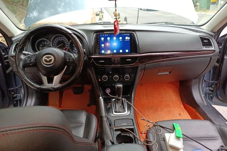 Used Mazda Atenza 2014 2.0L Blue Sky Luxury Edition Center Console