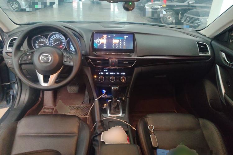 Used Mazda Atenza 2014 2.0L Blue Sky Luxury Edition Center Console