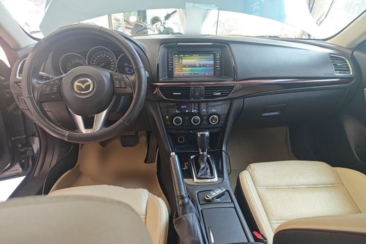 Used Mazda Atenza 2014 2.0L Blue Sky Luxury Edition Center Console