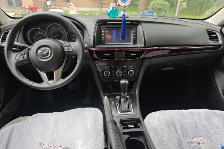 Used Mazda Atenza 2014 2.0L Blue Sky Luxury Edition Center Console