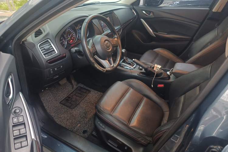 Used Mazda Atenza 2014 2.0L Blue Sky Luxury Edition Driver Seat