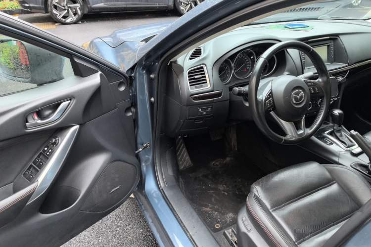 Used Mazda Atenza 2014 2.5L Blue Sky Prestige Edition Driver Seat